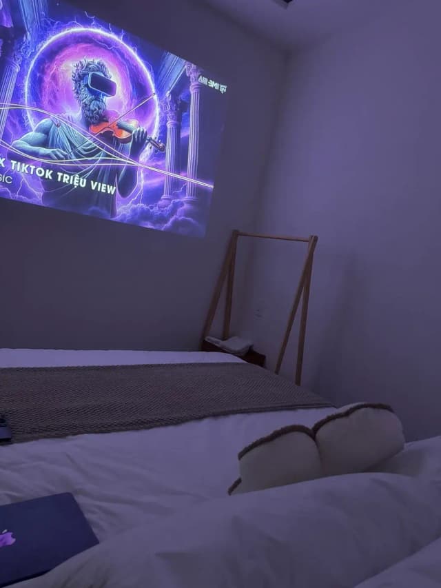 Room Image 7
