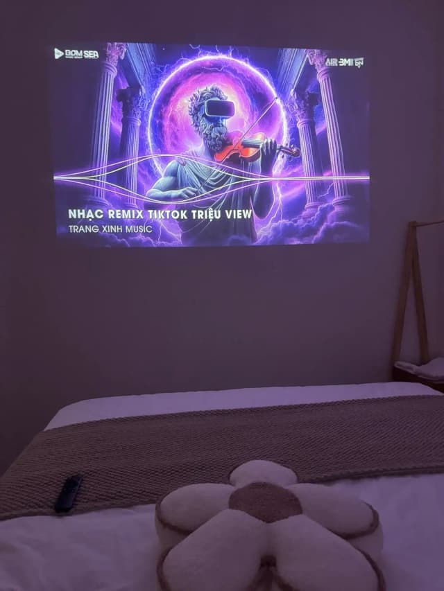 Room Image 8
