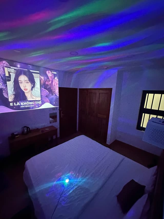Room Image 5