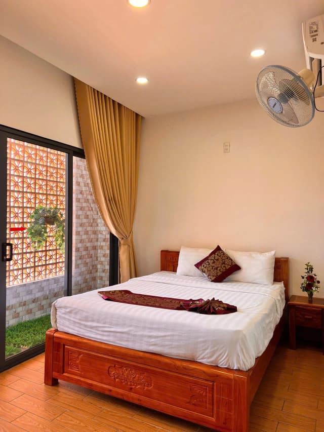 Room Image 4