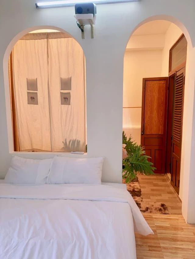 Room Image 4