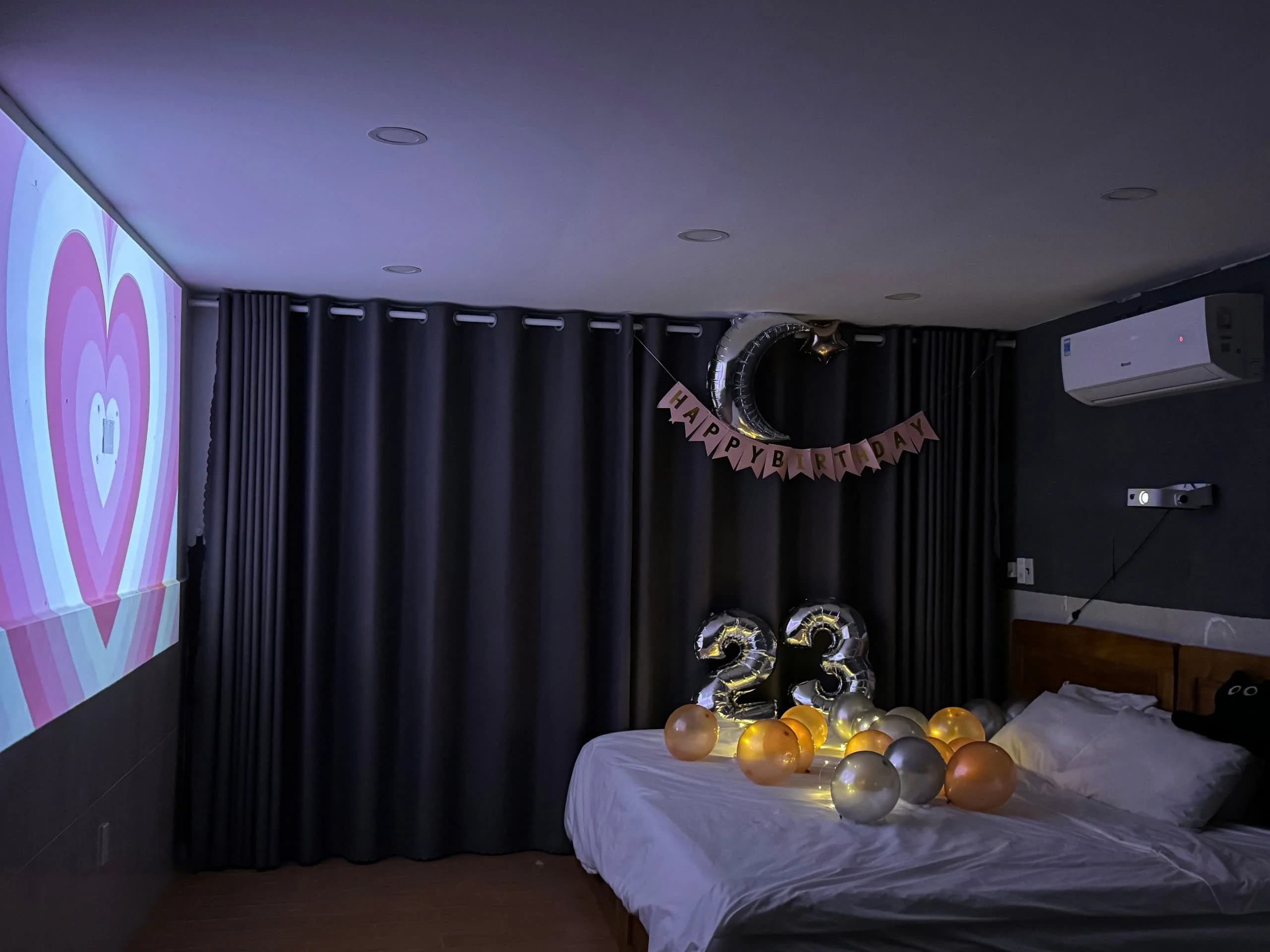 Hình ảnh phòng Black Cat 1